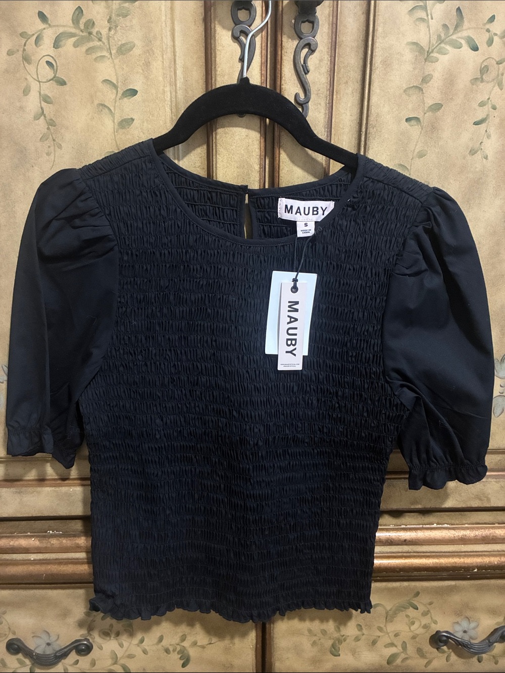 Mauby Black Smocked Puff Sleeve Blouse